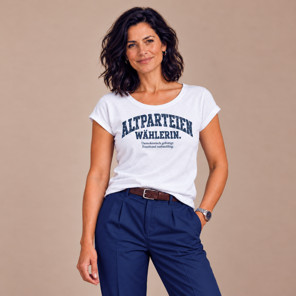 ALTPARTEIENWÄHLERIN. LADIES EXTENDED SHOULDER T-SHIRT