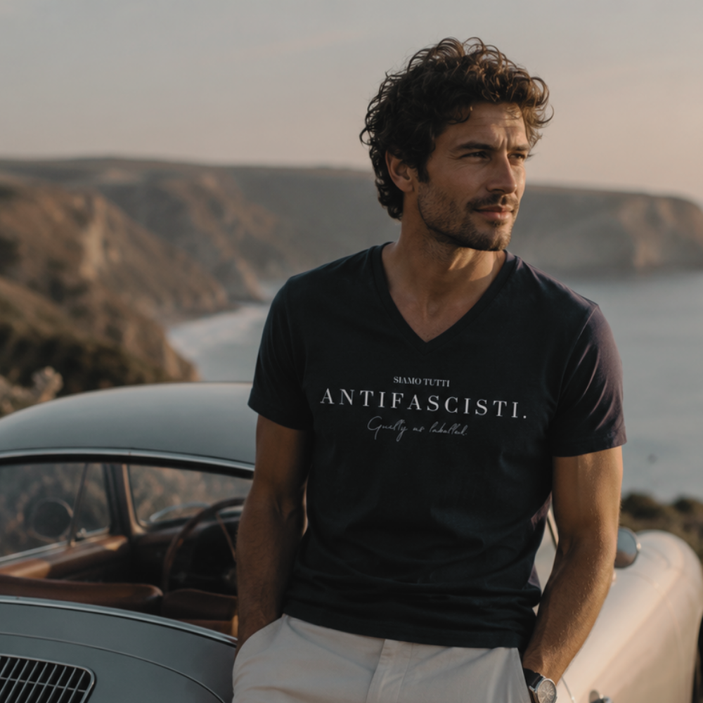 "SIAMO TUTTI ANTIFASCISTI." MENS V-NECK SHIRT
