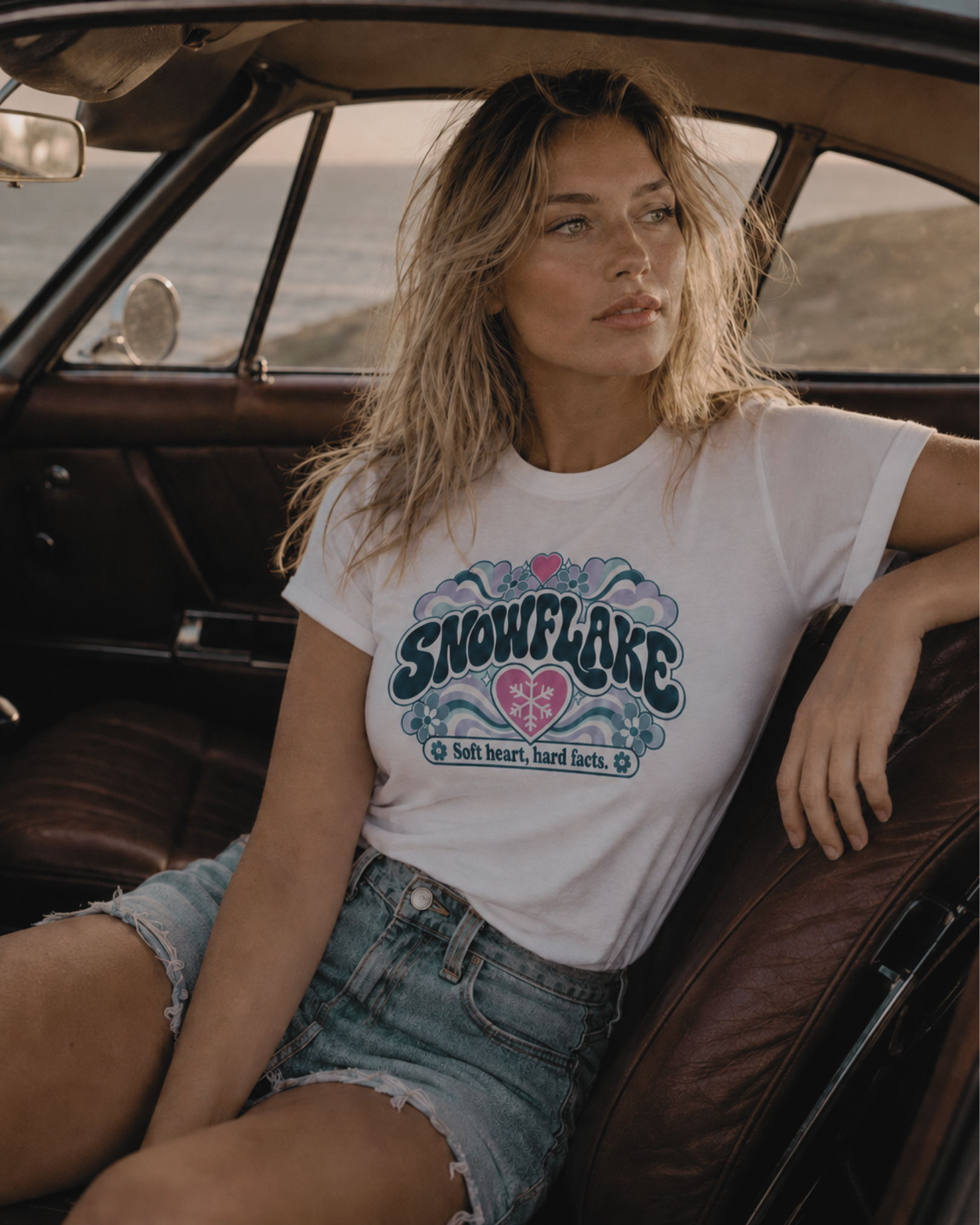 "SNOWFLAKE" WOMENS EXTENDED SHOULDER T-SHIRT